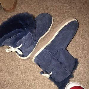 NAVY BLUE UGGS with bow
